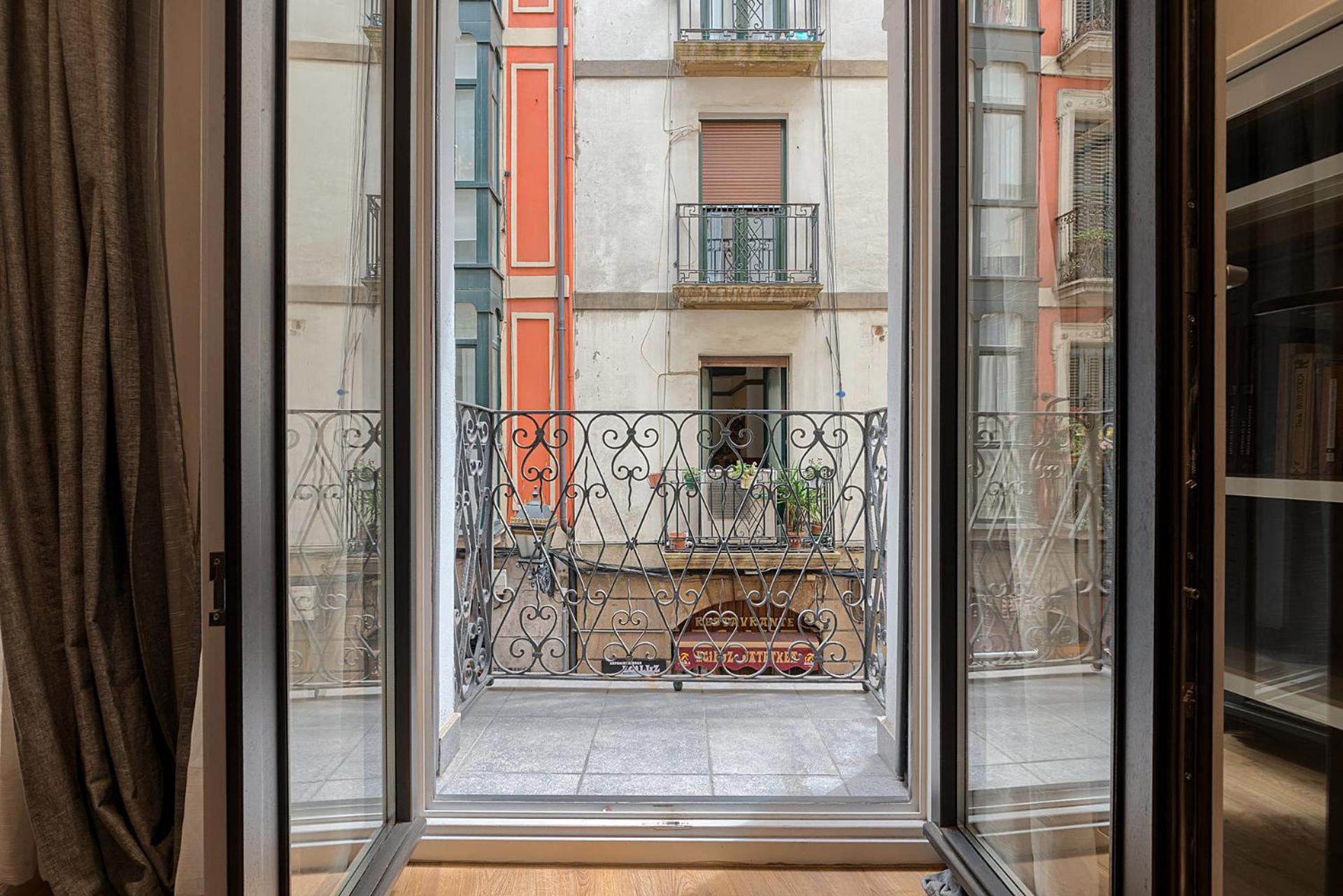 Appartamento Moderno Y Lujoso En El Historico Casco Viejo Bilbao Esterno foto